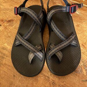 Men's Chaco Size 10